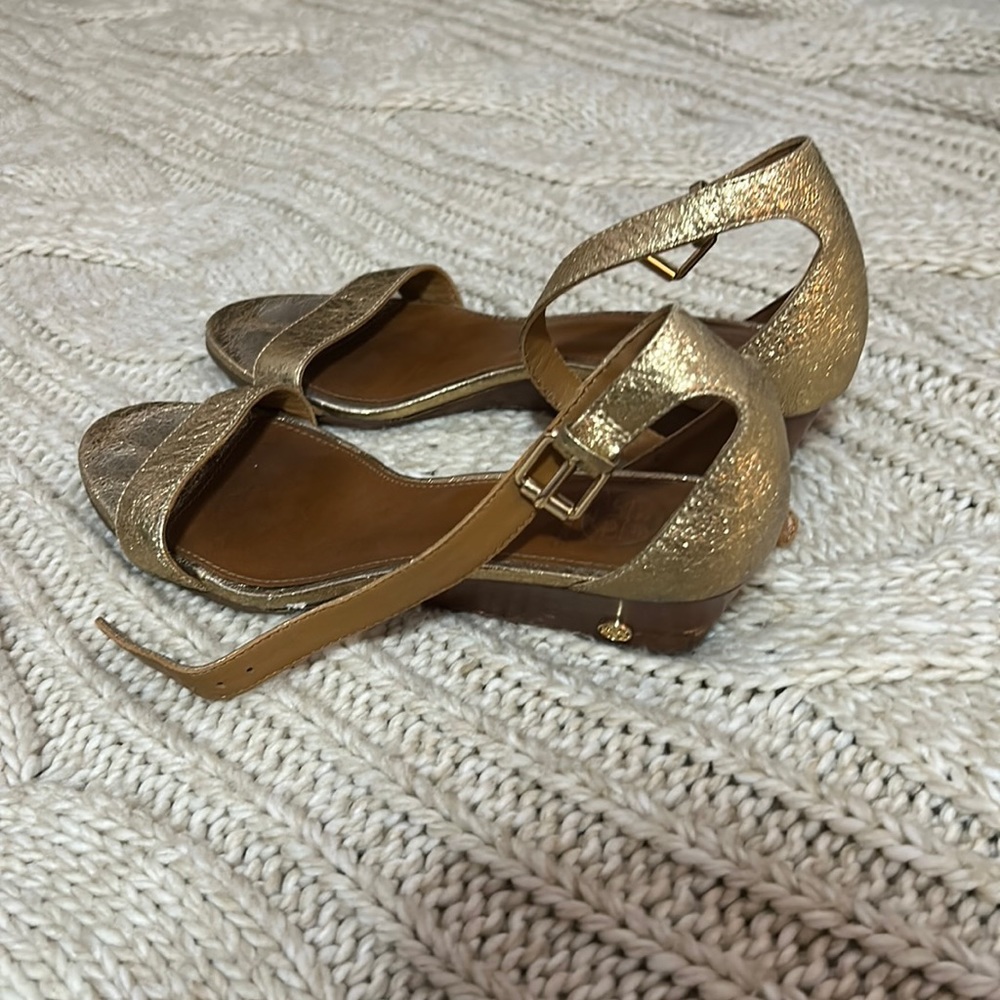 Guc Tory Burch wedges size 9.5